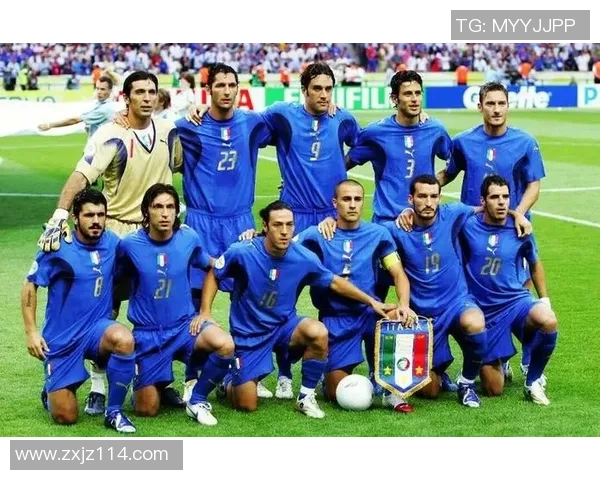 卡纳瓦罗引领意大利足球重塑钢铁防线的辉煌与传奇 卡纳瓦罗引领意大利足球重塑钢铁防线的辉煌与传奇